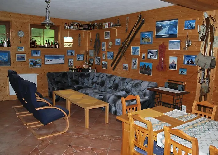 Base Camp Apartment